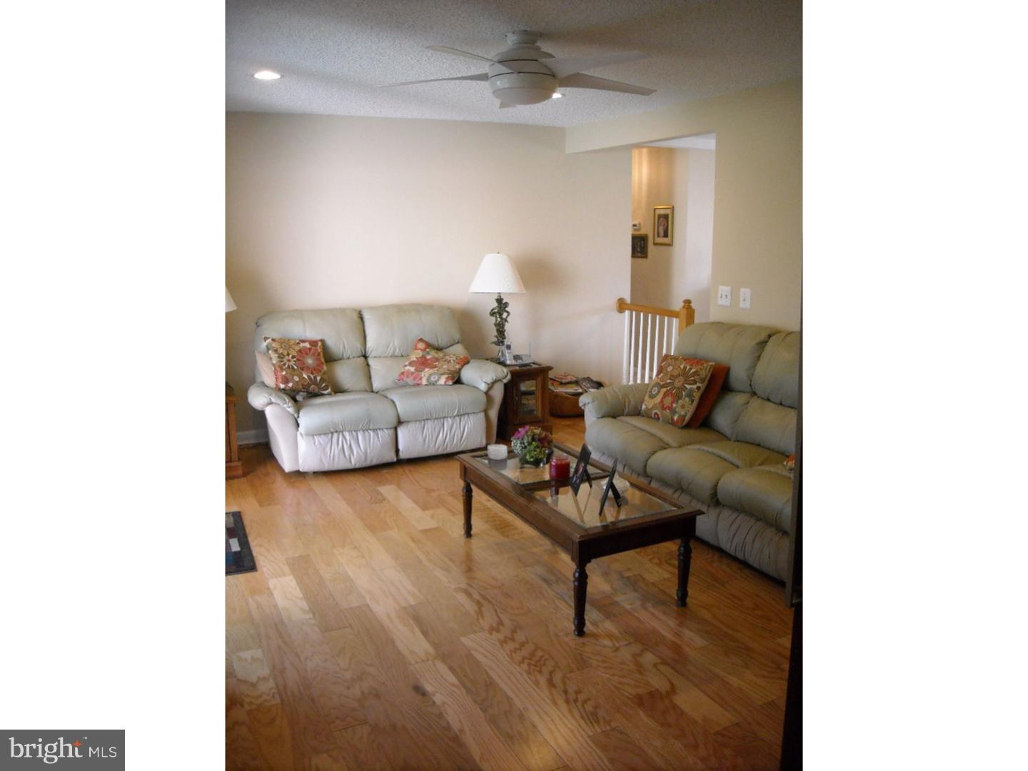 4 Gun Road Levittown, PA 19057 - Photo 5 of 18 Living Room
