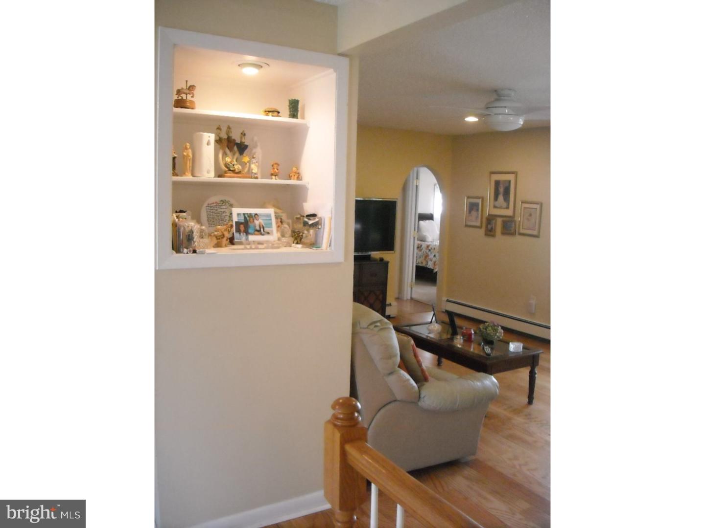 4 Gun Road Levittown, PA 19057 - Photo 6 of 18 Living Room