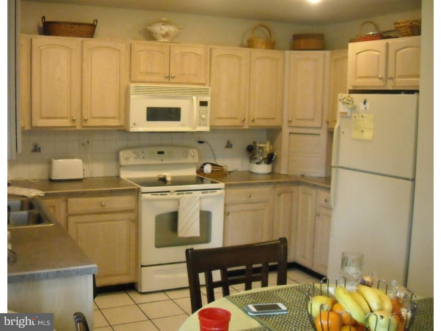4 Gun Road Levittown, PA 19057 - Photo 7 of 18 Kitchen