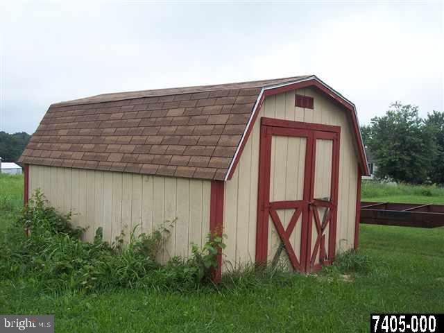 2074 Noss Road York, PA 17408 - Photo 5 of 17