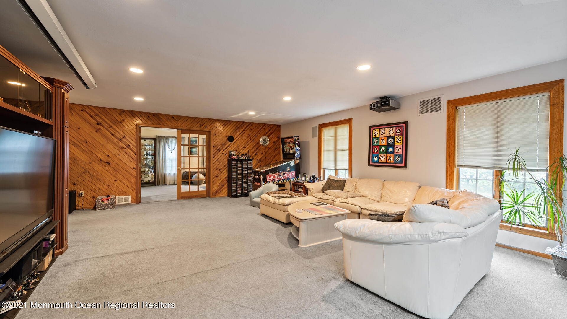 141 Eaglenest Road Freehold, NJ 07728 - Photo 14 of 50 141 Eaglenest Rd Freehold NJ 07728 USA-0