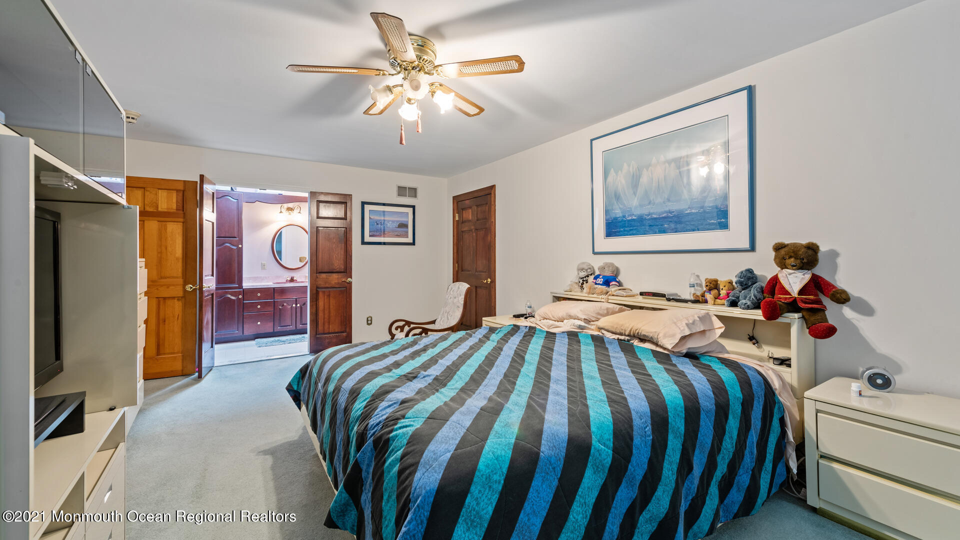 141 Eaglenest Road Freehold, NJ 07728 - Photo 19 of 50 141 Eaglenest Rd Freehold NJ 07728 USA-0