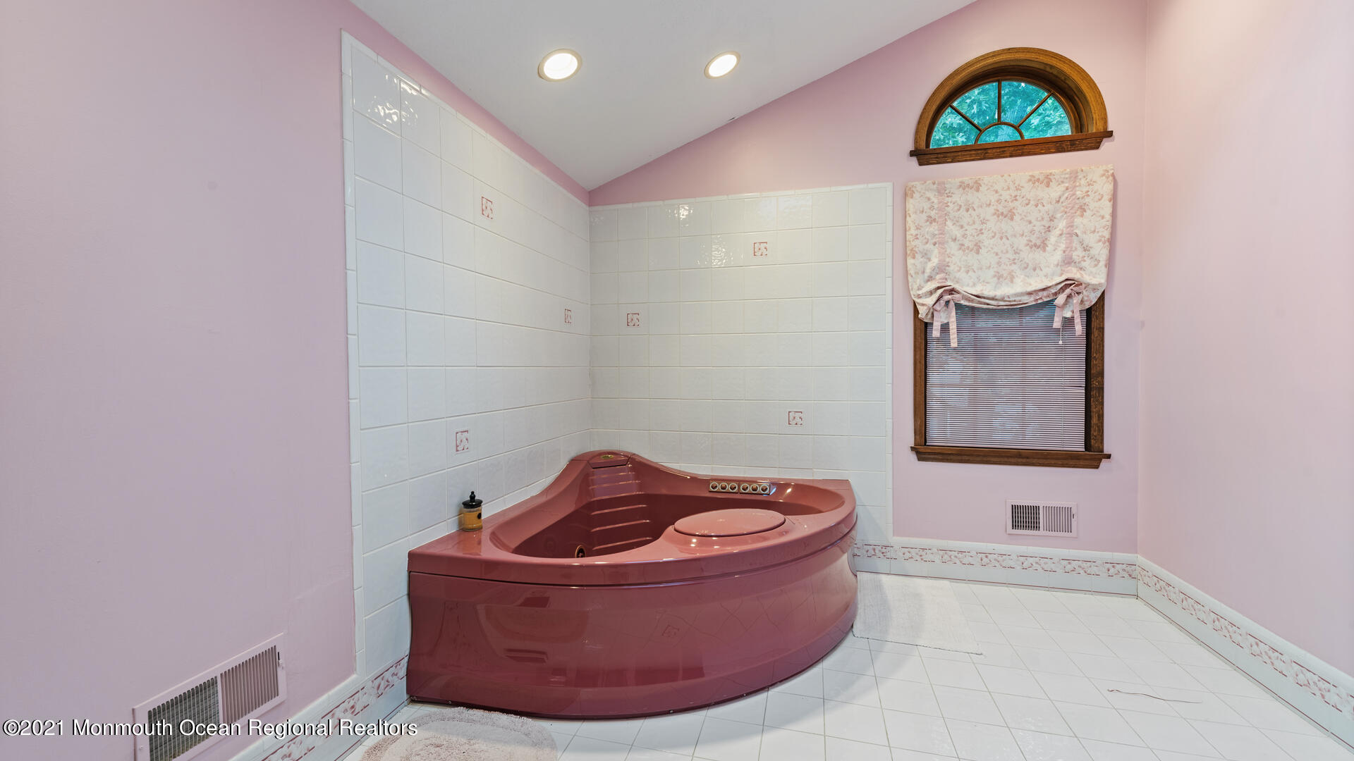 141 Eaglenest Road Freehold, NJ 07728 - Photo 23 of 50 141 Eaglenest Rd Freehold NJ 07728 USA-0