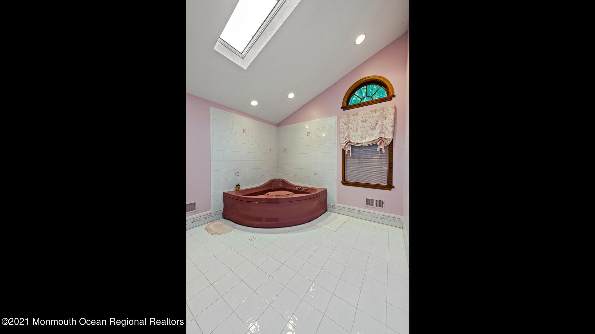 141 Eaglenest Road Freehold, NJ 07728 - Photo 24 of 50 141 Eaglenest Rd Freehold NJ 07728 USA-0