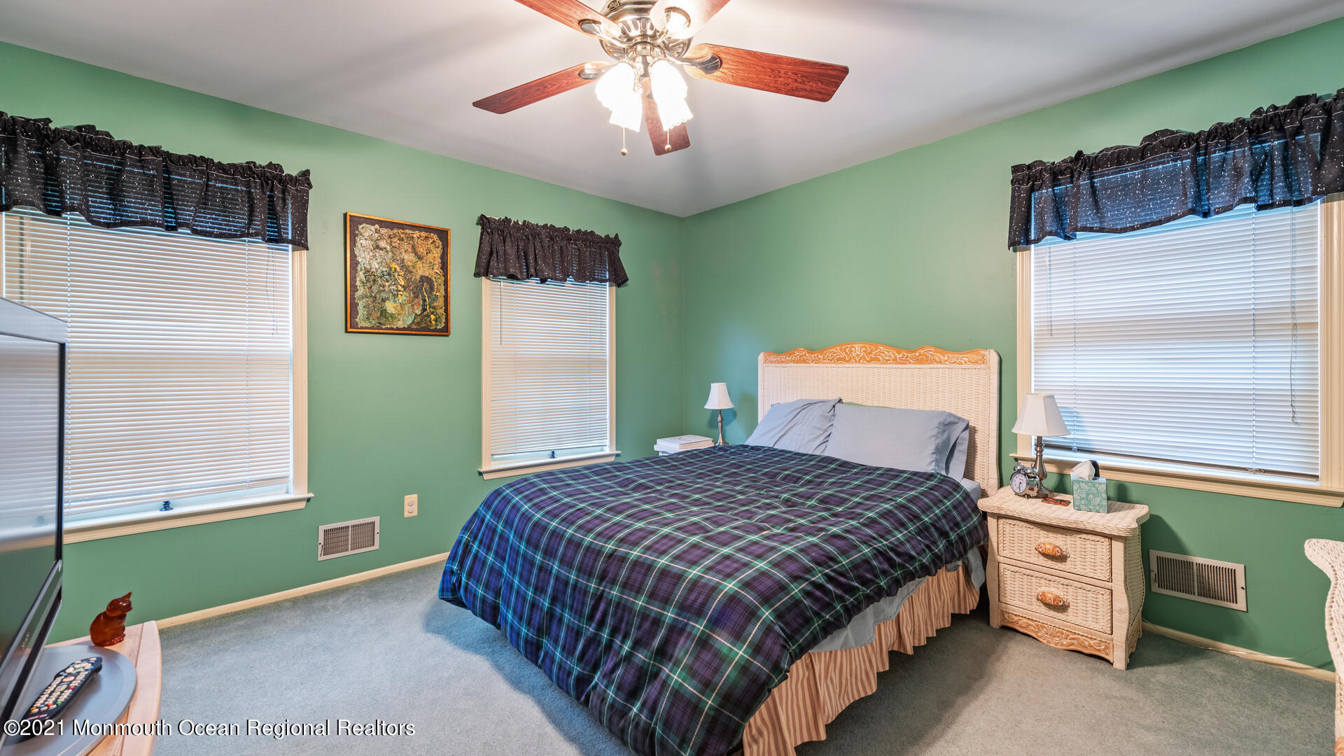 141 Eaglenest Road Freehold, NJ 07728 - Photo 27 of 50 141 Eaglenest Rd Freehold NJ 07728 USA-0