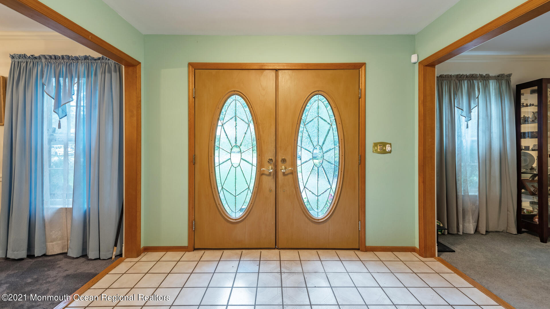 141 Eaglenest Road Freehold, NJ 07728 - Photo 4 of 50 141 Eaglenest Rd Freehold NJ 07728 USA-0