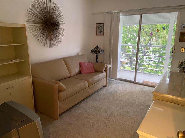 284 Fanshaw G Boca Raton, FL 33434 - Photo 10 of 14 IMG_0266