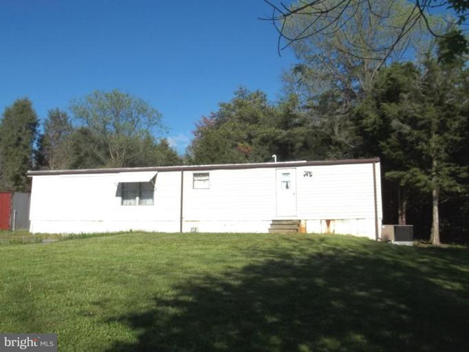 641 Co Rte 4/1 Kearneysville, WV 25430 - Photo 25 of 29 a view of an outdoor space and a yard