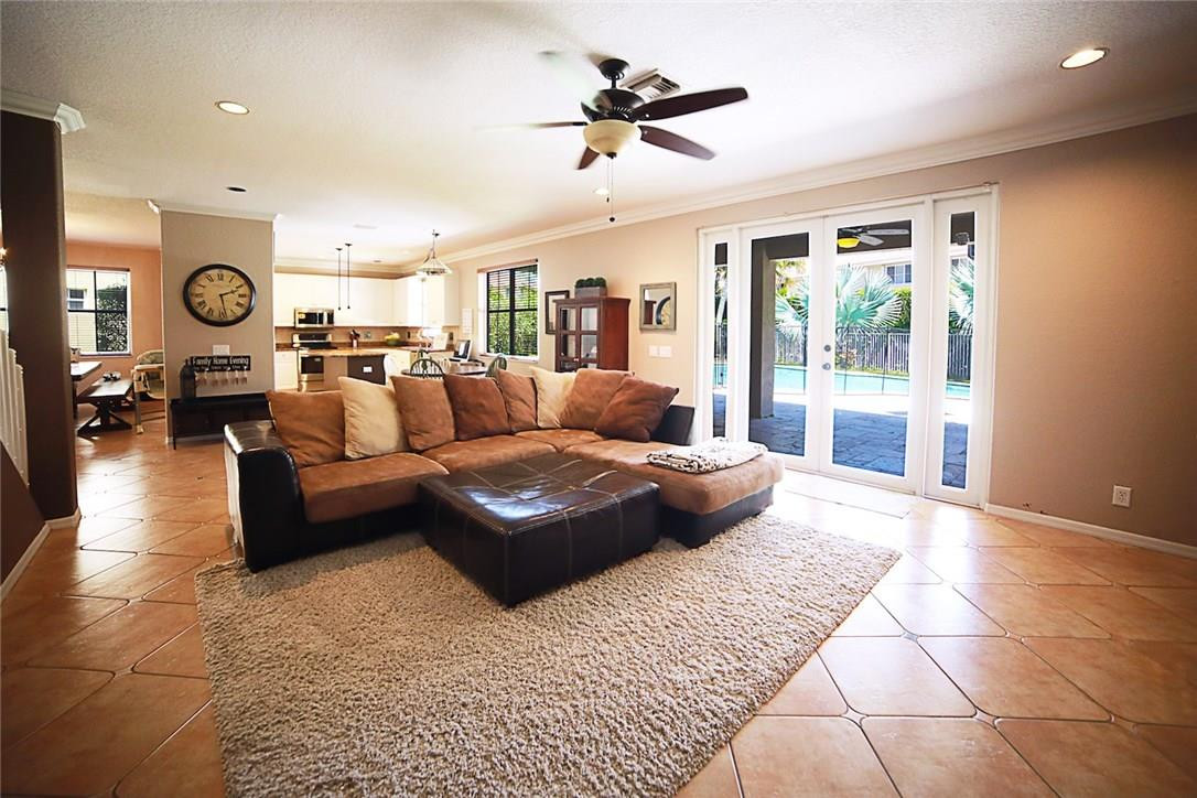 974 Greenwood Road Weston, FL 33327 - Photo 17 of 39 Photo 17