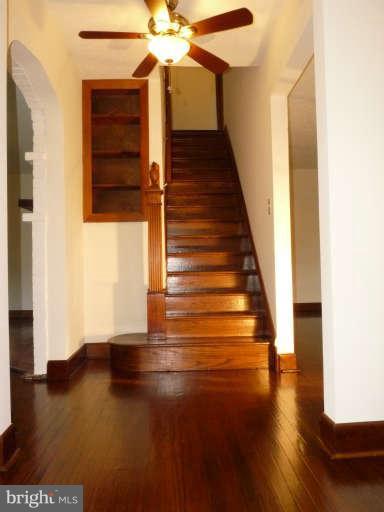 2011 Rocky Point Road Essex, MD 21221 - Photo 12 of 30 Beautiful Staircase