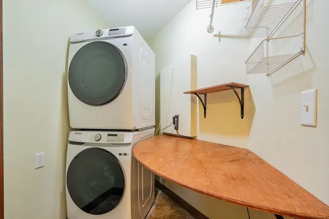 $254,900 | 1515 Belclare Road, Normal, IL 61761