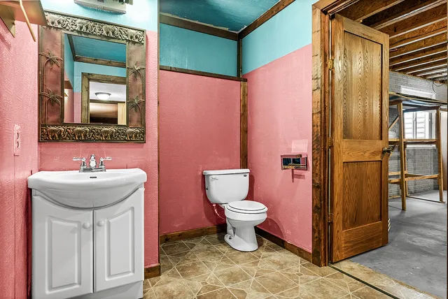 $249,900 | 1515 Belclare Road, Normal, IL 61761