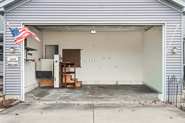 $249,900 | 1515 Belclare Road, Normal, IL 61761