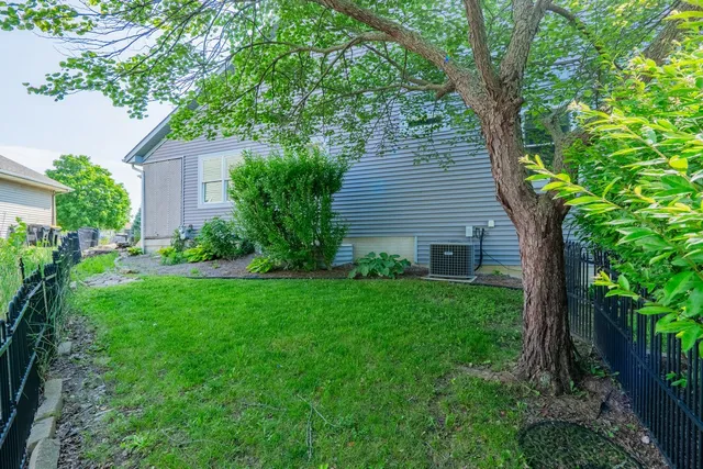 $254,900 | 1515 Belclare Road, Normal, IL 61761