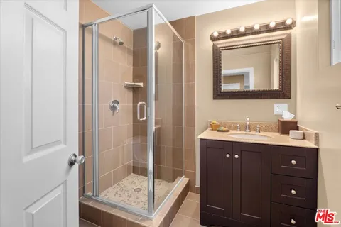 $1,999,000 | 14440 Valley Vista Boulevard, Sherman Oaks, CA 91423