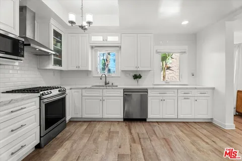 $1,999,000 | 14440 Valley Vista Boulevard, Sherman Oaks, CA 91423