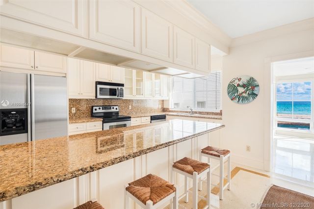 $9,950,000 | 399 Ocean Boulevard, Golden Beach, FL 33160