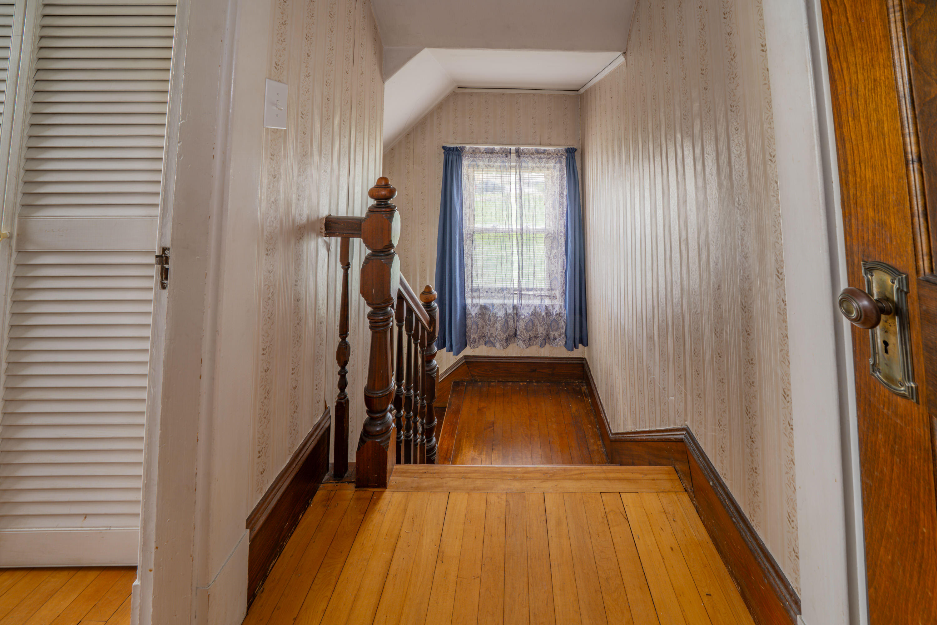 744 Hammond Street Bangor, ME 04401 - Photo 22 of 53 144 744 Hammond St Bangor Upstairs Hall