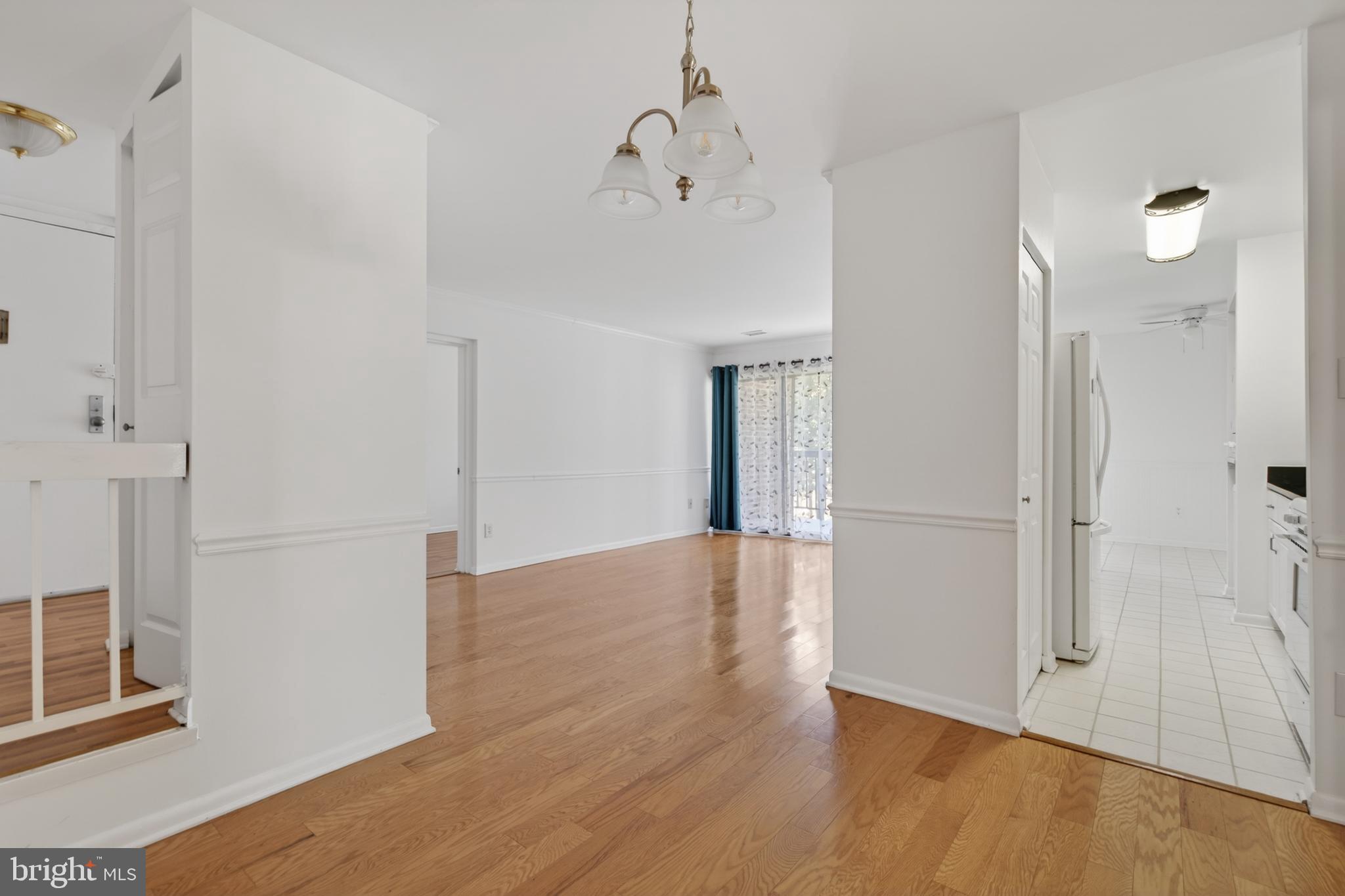 11260 Chestnut Grove Square, Unit 139 Reston, VA 20190 - Photo 2 of 26