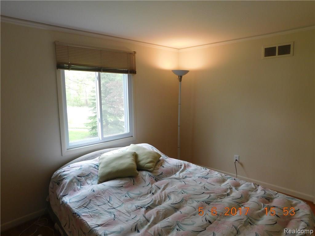 4290 Wendell Road West Bloomfield, MI 48323 - Photo 41 of 50