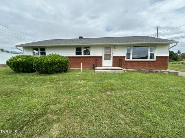 $175,000 | 154 North Drive, Marion, VA 24354