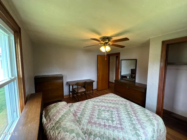 $175,000 | 154 North Drive, Marion, VA 24354