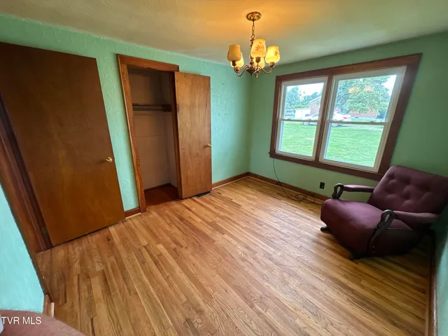 $175,000 | 154 North Drive, Marion, VA 24354