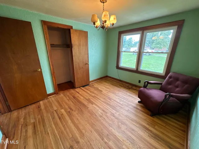 $175,000 | 154 North Drive, Marion, VA 24354