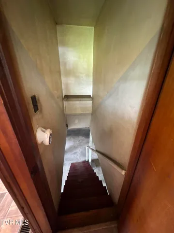 $175,000 | 154 North Drive, Marion, VA 24354