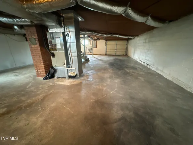 $175,000 | 154 North Drive, Marion, VA 24354