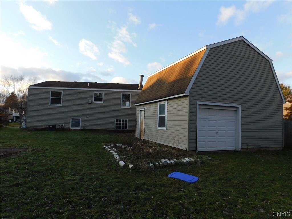 4957 Dahlia Circle Clay, NY 13088 - Photo 32 of 33