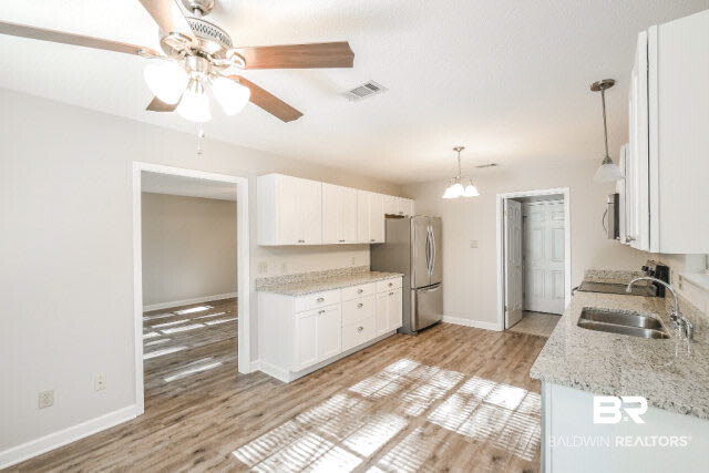 10 Oleander Circle Foley, AL 36535 - Photo 11 of 26 Granite Counters