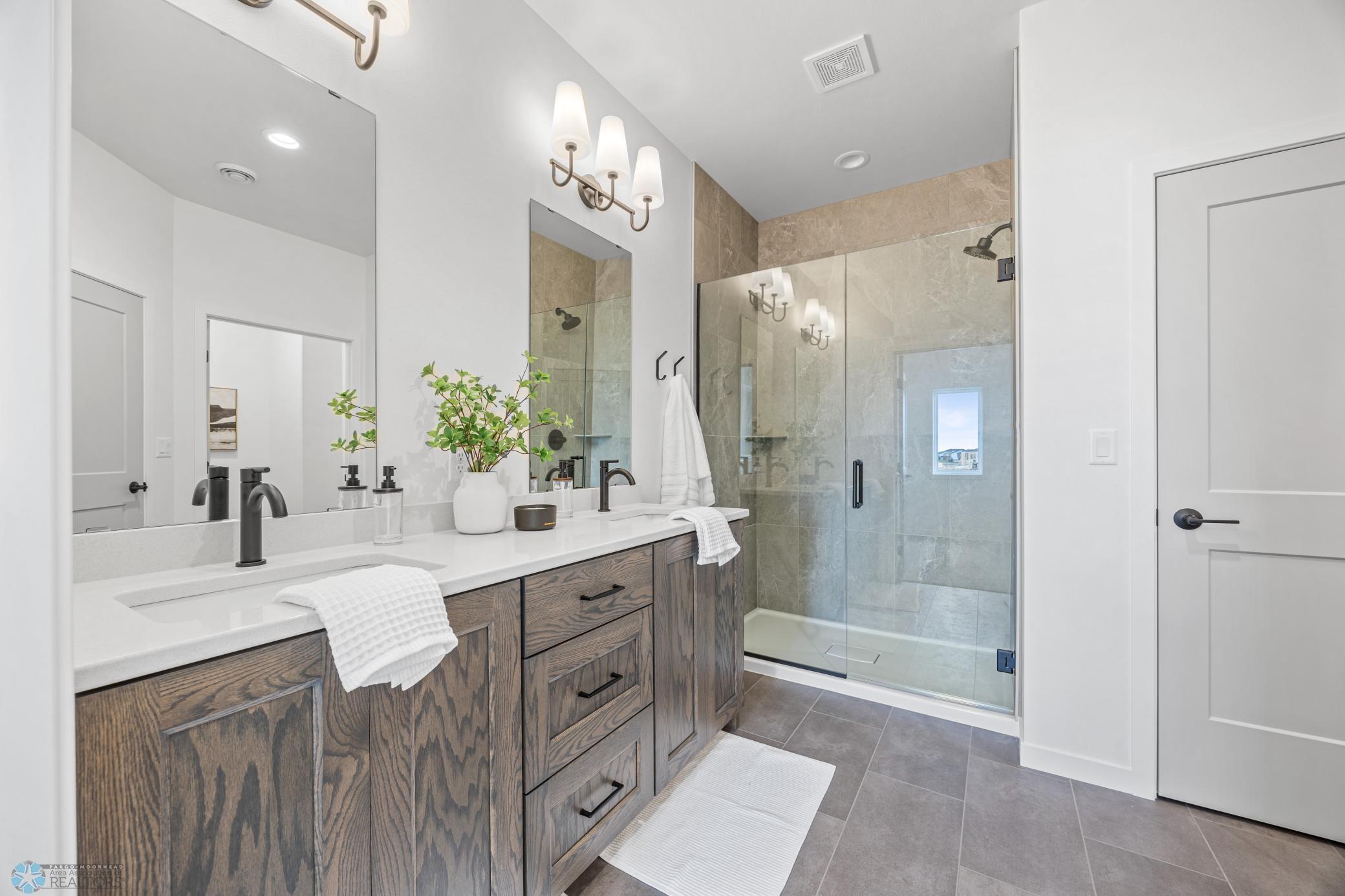 4736 Hampton Loop South Moorhead, MN 56560 - Photo 16 of 28