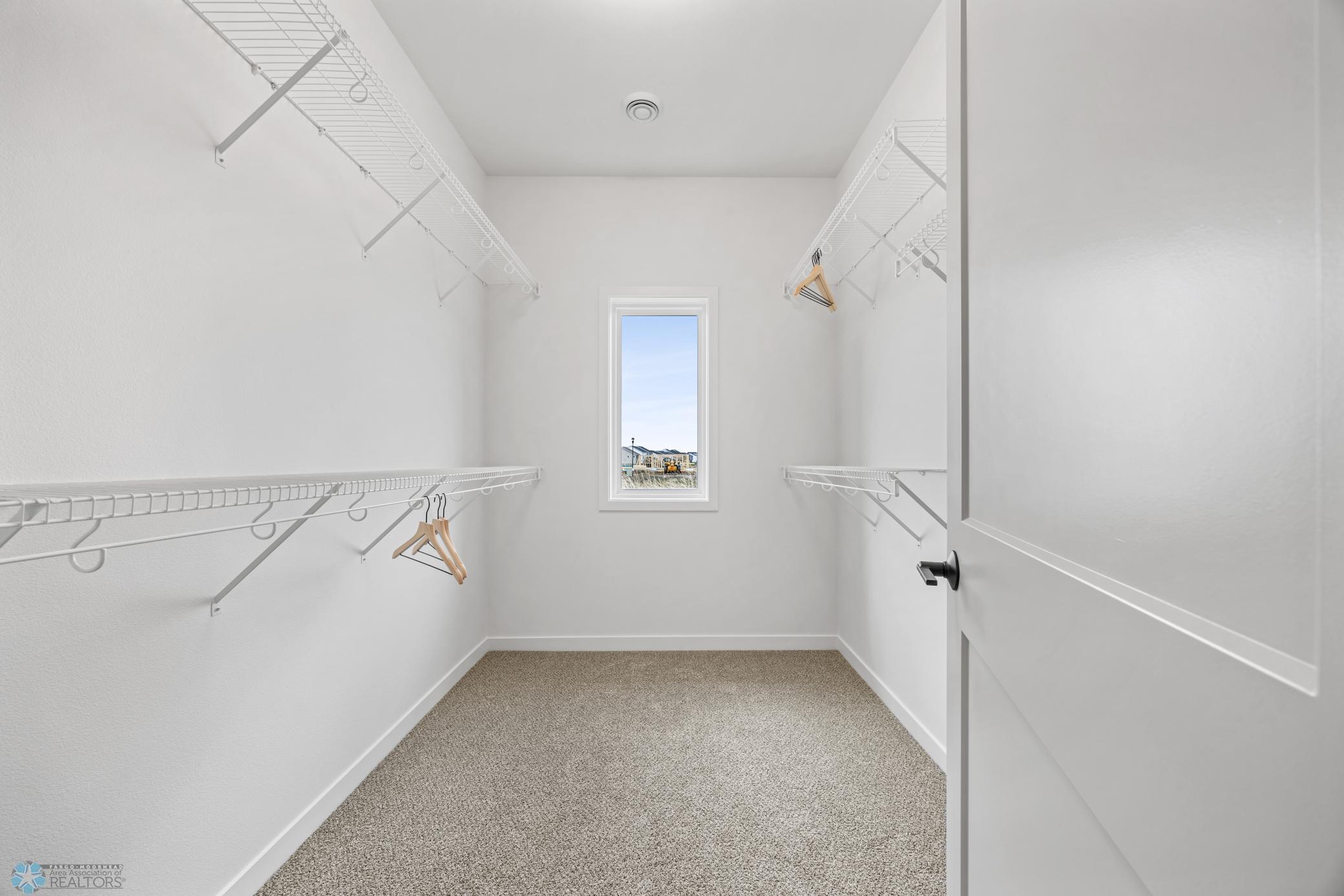 4736 Hampton Loop South Moorhead, MN 56560 - Photo 17 of 28