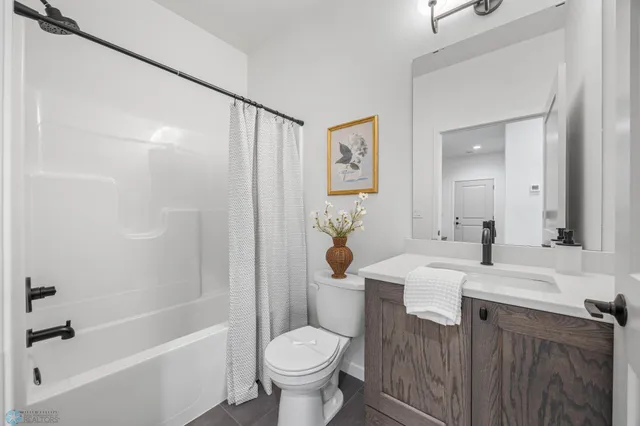 $548,500 | 4736 Hampton Loop South, Moorhead, MN 56560