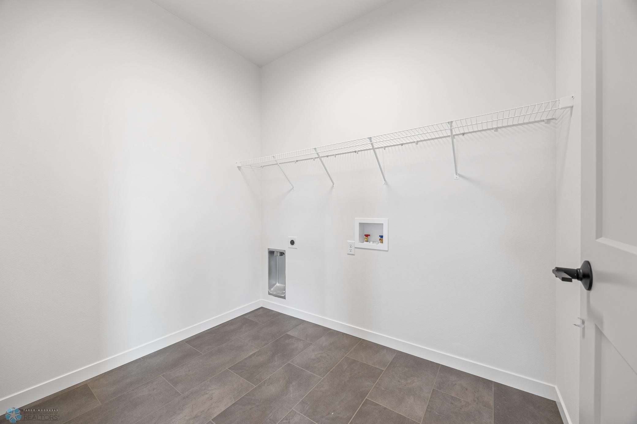 4736 Hampton Loop South Moorhead, MN 56560 - Photo 25 of 28