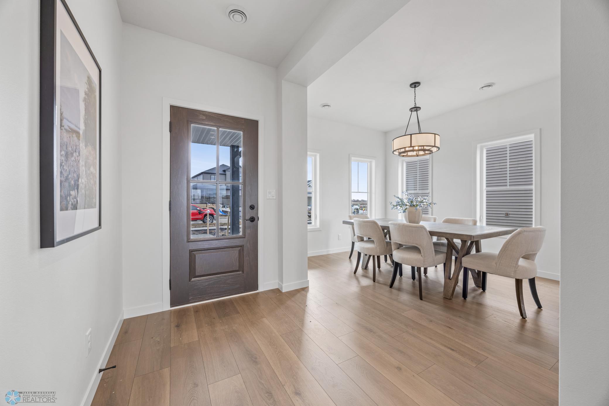 4736 Hampton Loop South Moorhead, MN 56560 - Photo 3 of 28