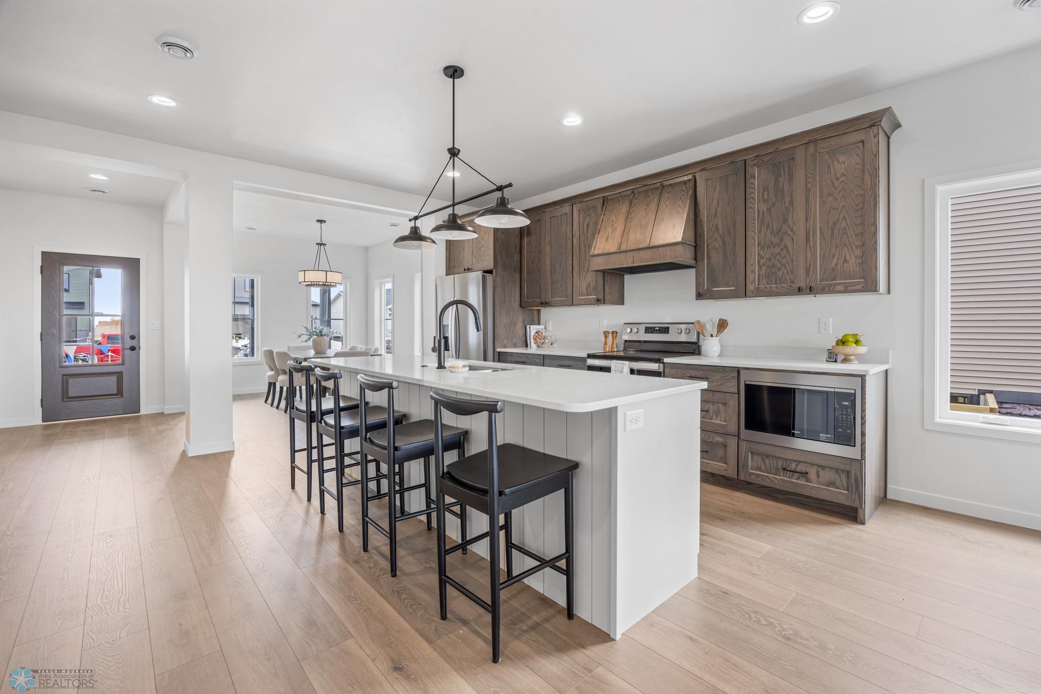 4736 Hampton Loop South Moorhead, MN 56560 - Photo 6 of 28