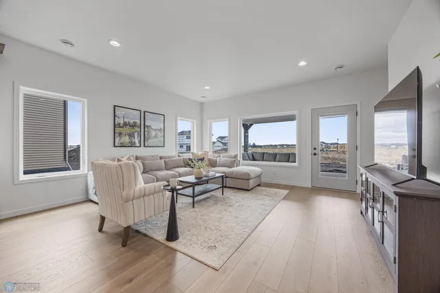 $548,500 | 4736 Hampton Loop South, Moorhead, MN 56560