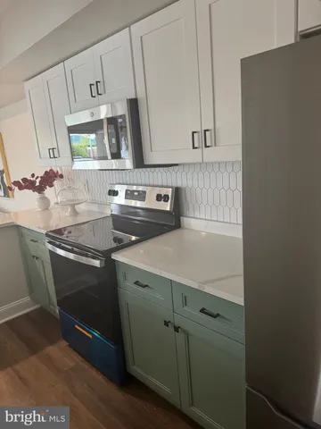 $259,000 | 422 Park Pl Drive, Cherry Hill, NJ 08002