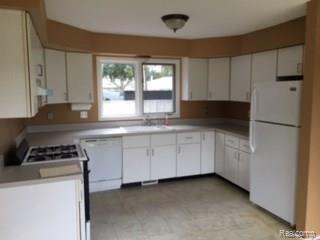 5300 East 14 Mile Road Warren, MI 48092 - Photo 4 of 13