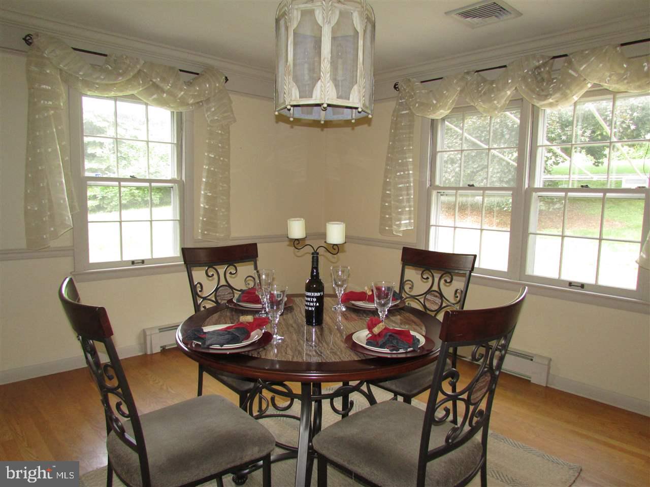 2070 Crescent Road York, PA 17403 - Photo 13 of 36