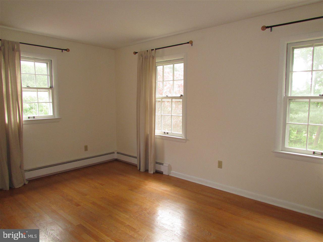 2070 Crescent Road York, PA 17403 - Photo 21 of 36