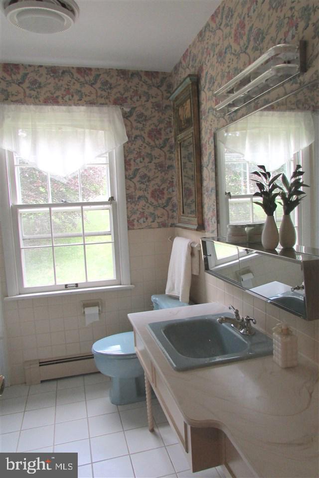 2070 Crescent Road York, PA 17403 - Photo 23 of 36