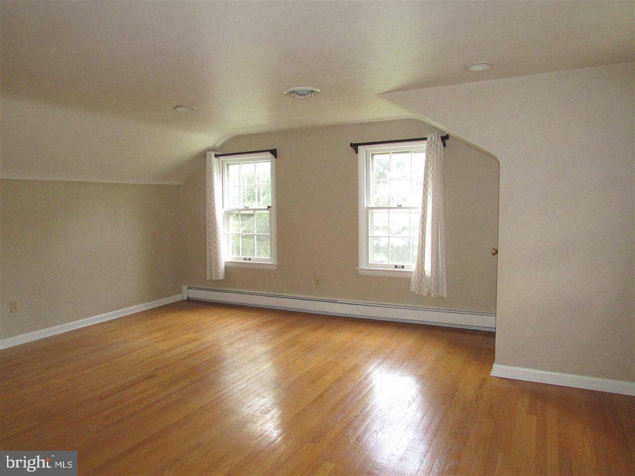 2070 Crescent Road York, PA 17403 - Photo 28 of 36