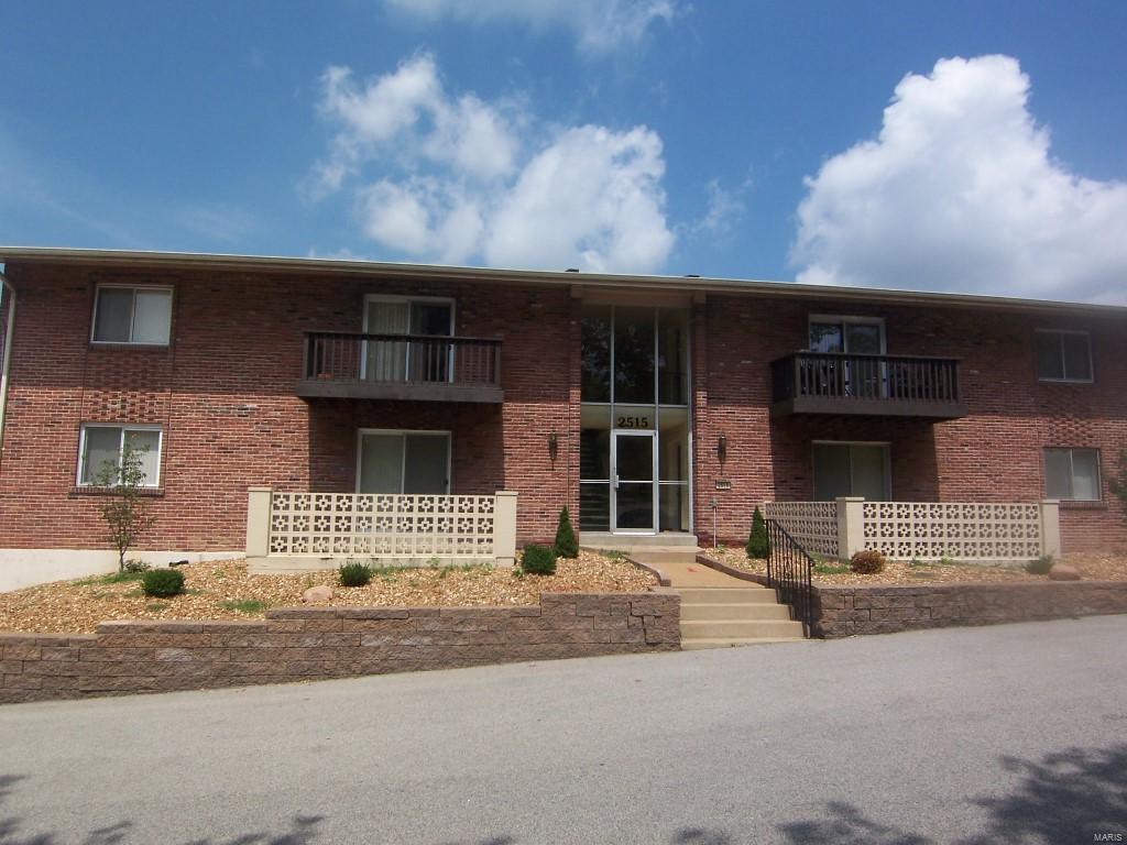 2515 Union Road, Unit G St. Louis, MO 63125 - Photo 1 of 16 Gallery Image 1