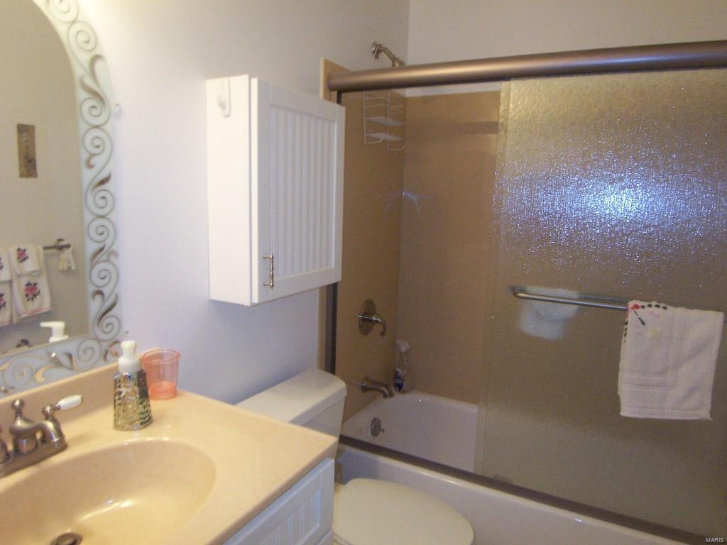 2515 Union Road, Unit G St. Louis, MO 63125 - Photo 12 of 16 Gallery Image 12