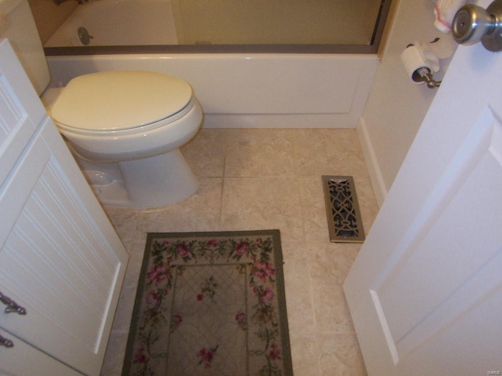 2515 Union Road, Unit G St. Louis, MO 63125 - Photo 14 of 16 Gallery Image 14