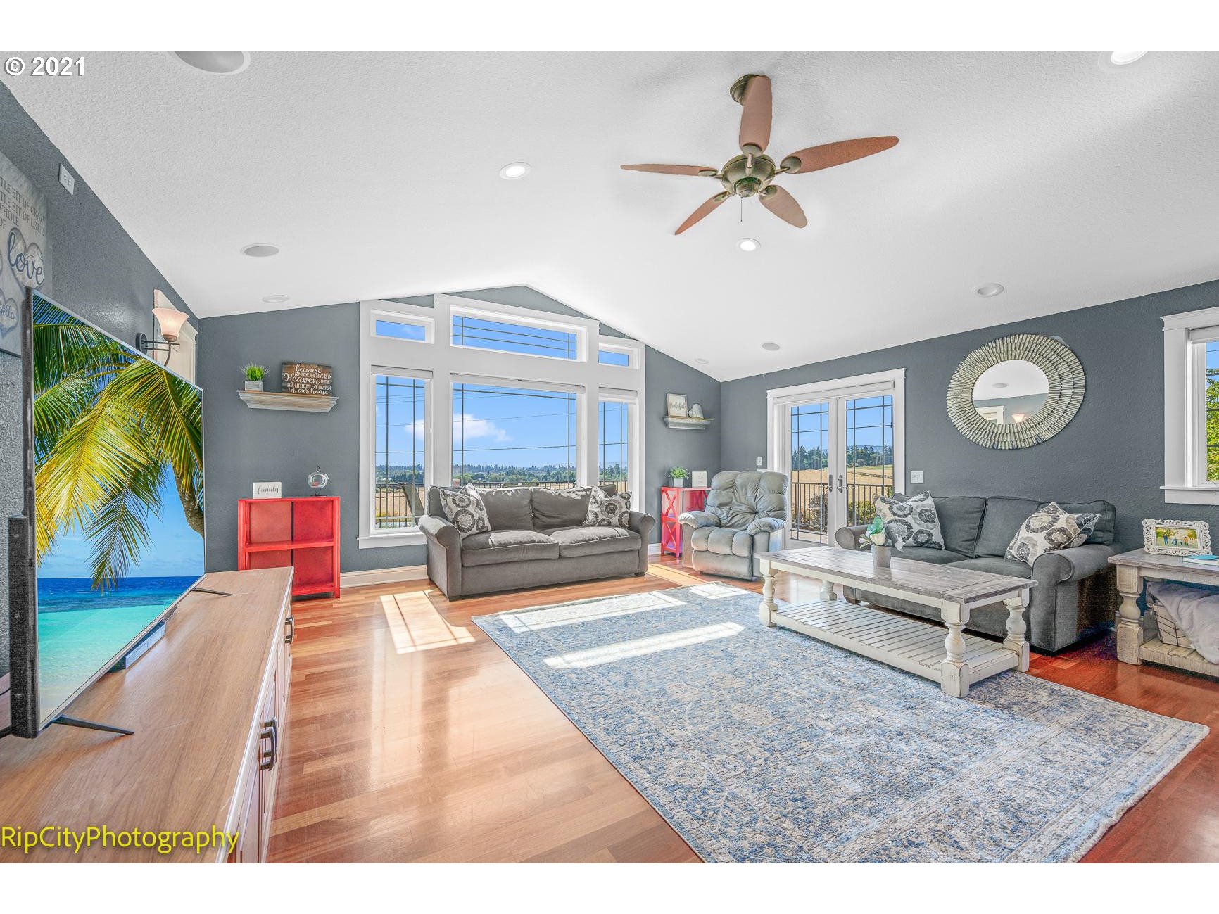 33091 Wikstrom Road Scappoose, OR 97056 - Photo 4 of 32 Gallery Image 4