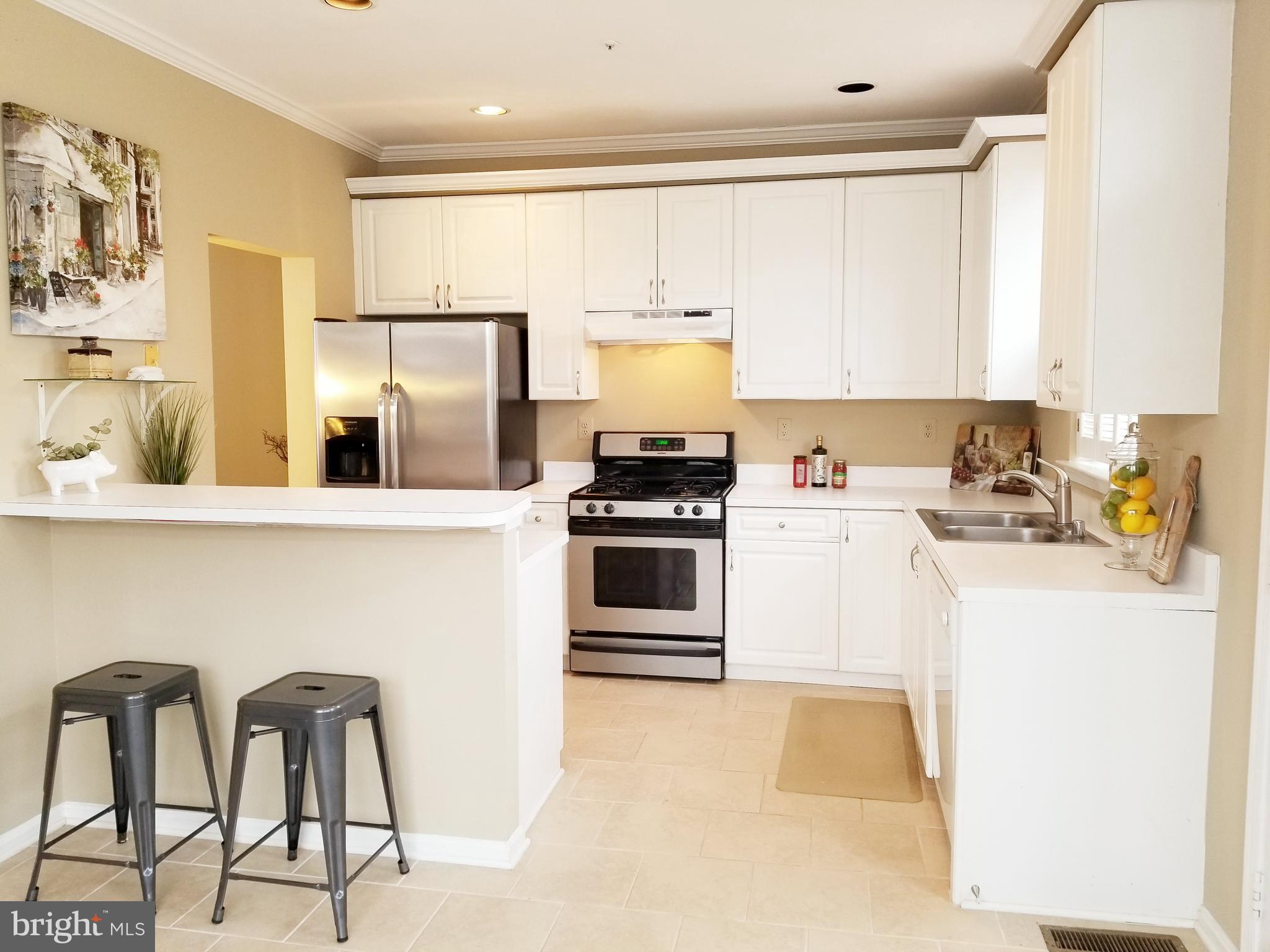 12233 Fletchertown Road Bowie, MD 20720 - Photo 12 of 33 Beautiful Cabinetry.. .Storage, Storage, Storage!